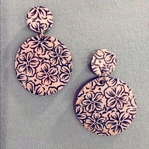Earrings Black Cream Floral Pattern